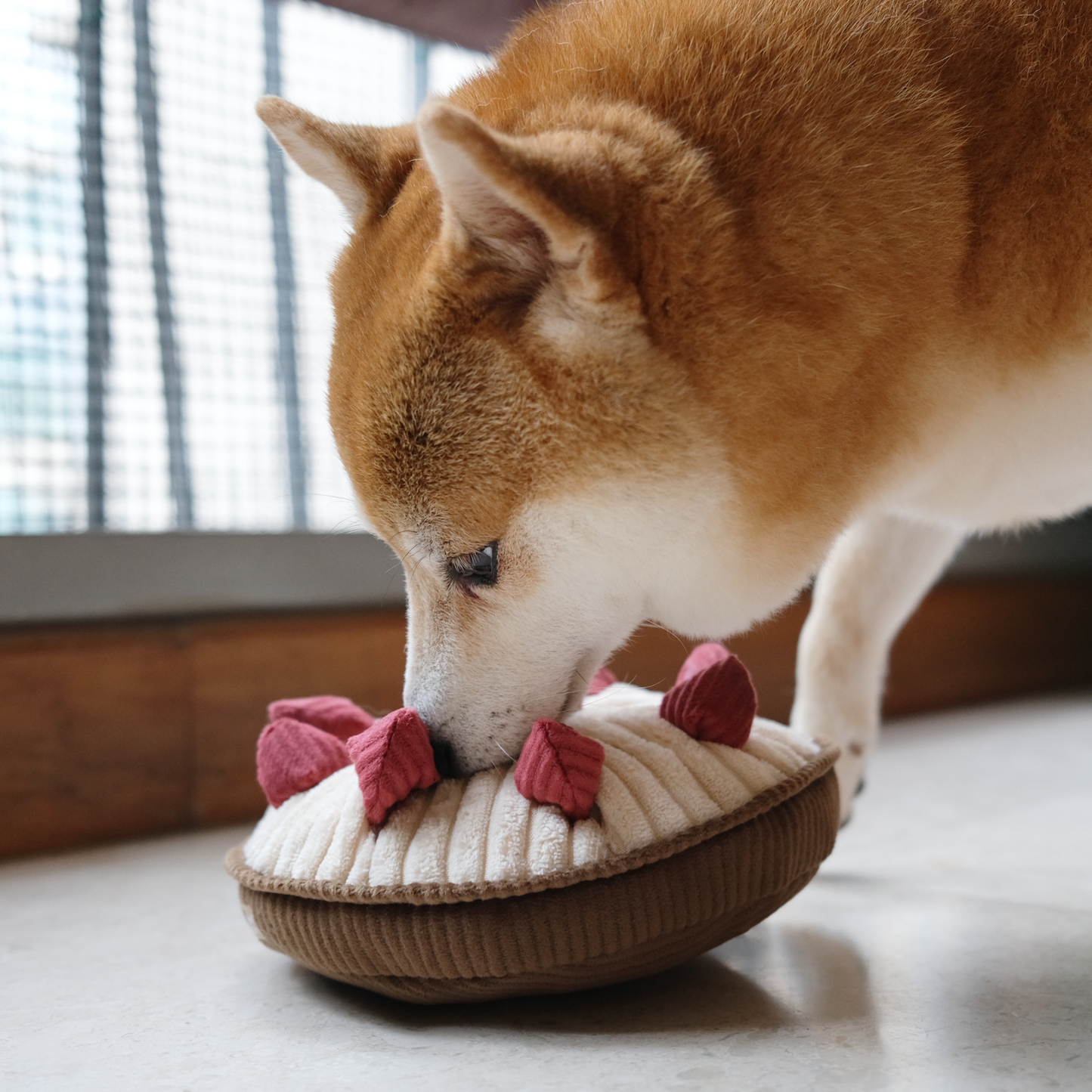 Lambwolf Collective - BERRY PIE//ENRICHMENT DOG TOY