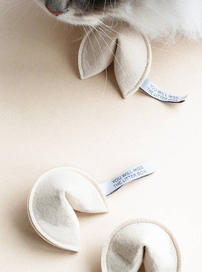 Modernbeast - KITTY FORTUNE COOKIE Organic Catnip Cat Toy: The Time Is Right To Shred The Couch