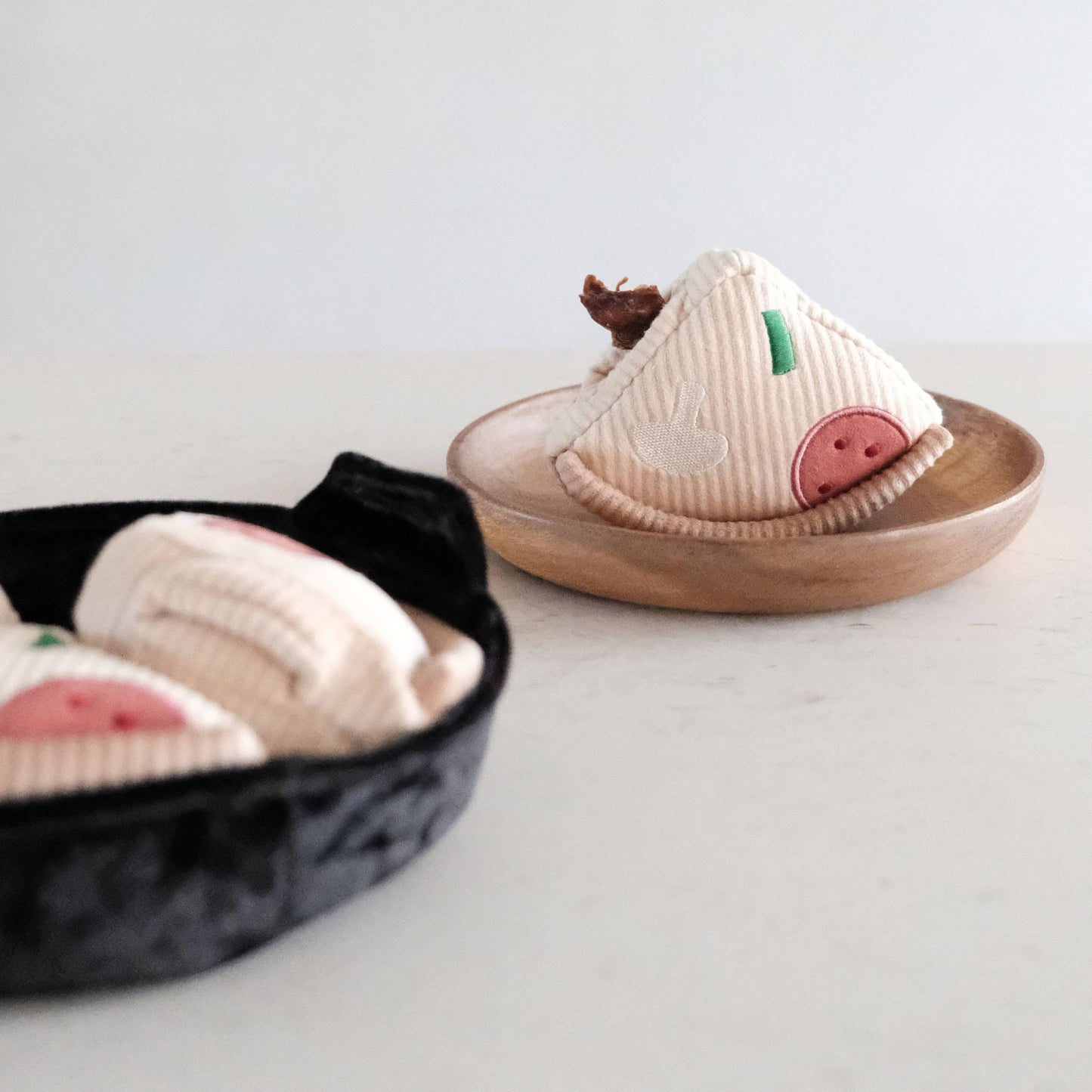 Lambwolf Collective - DEEP DISH PIZZA//ENRICHMENT DOG TOY